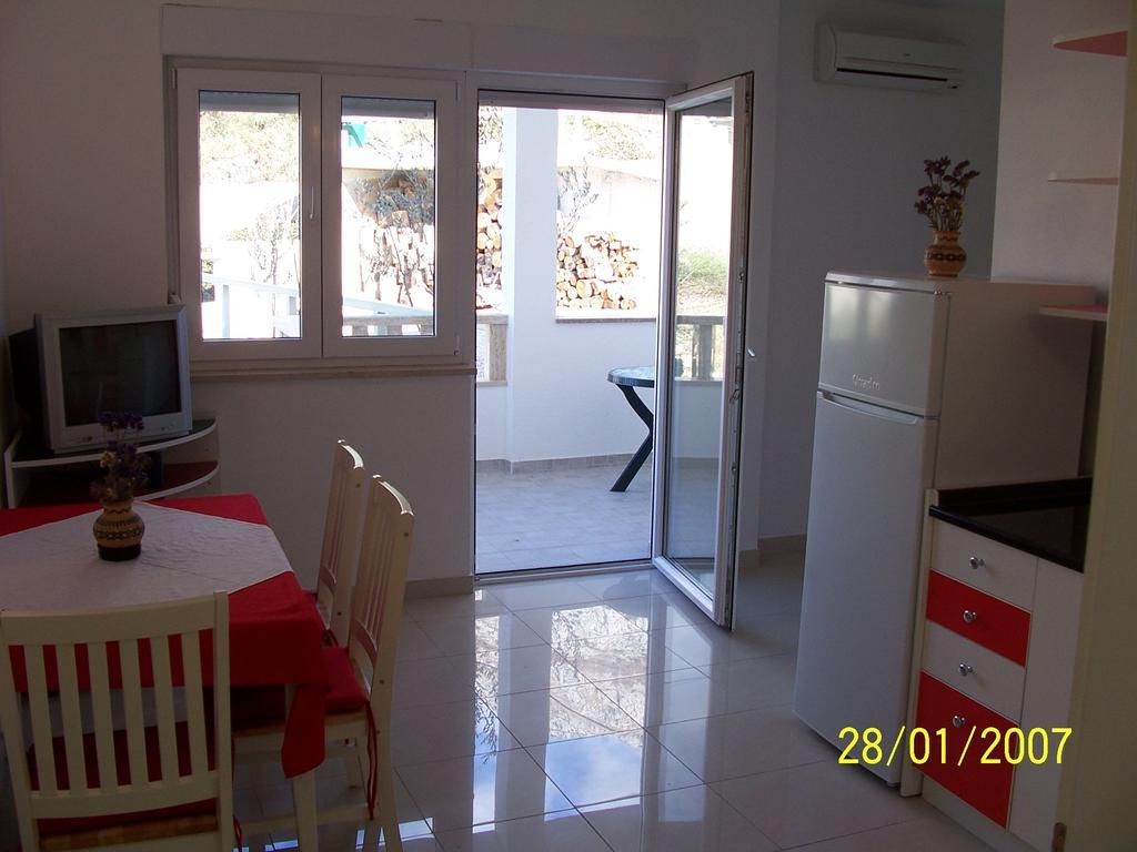 Apartments Perdijic Nemira Omis Room photo