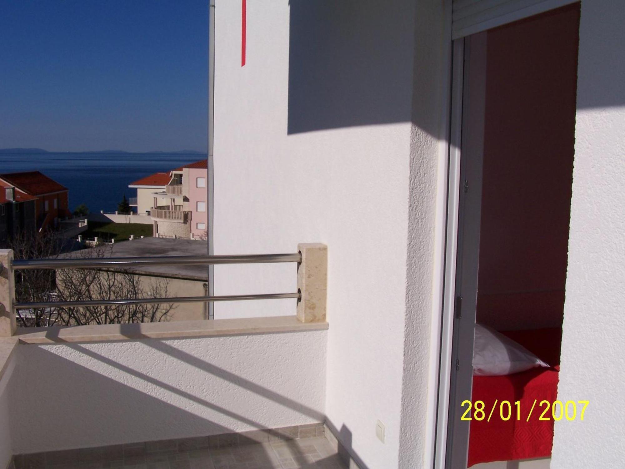 Apartments Perdijic Nemira Omis Exterior photo