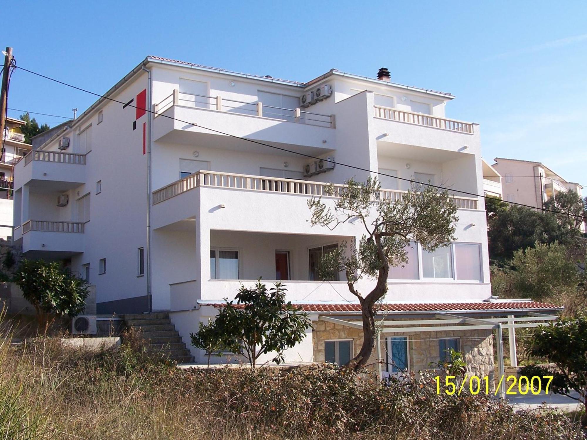 Apartments Perdijic Nemira Omis Exterior photo