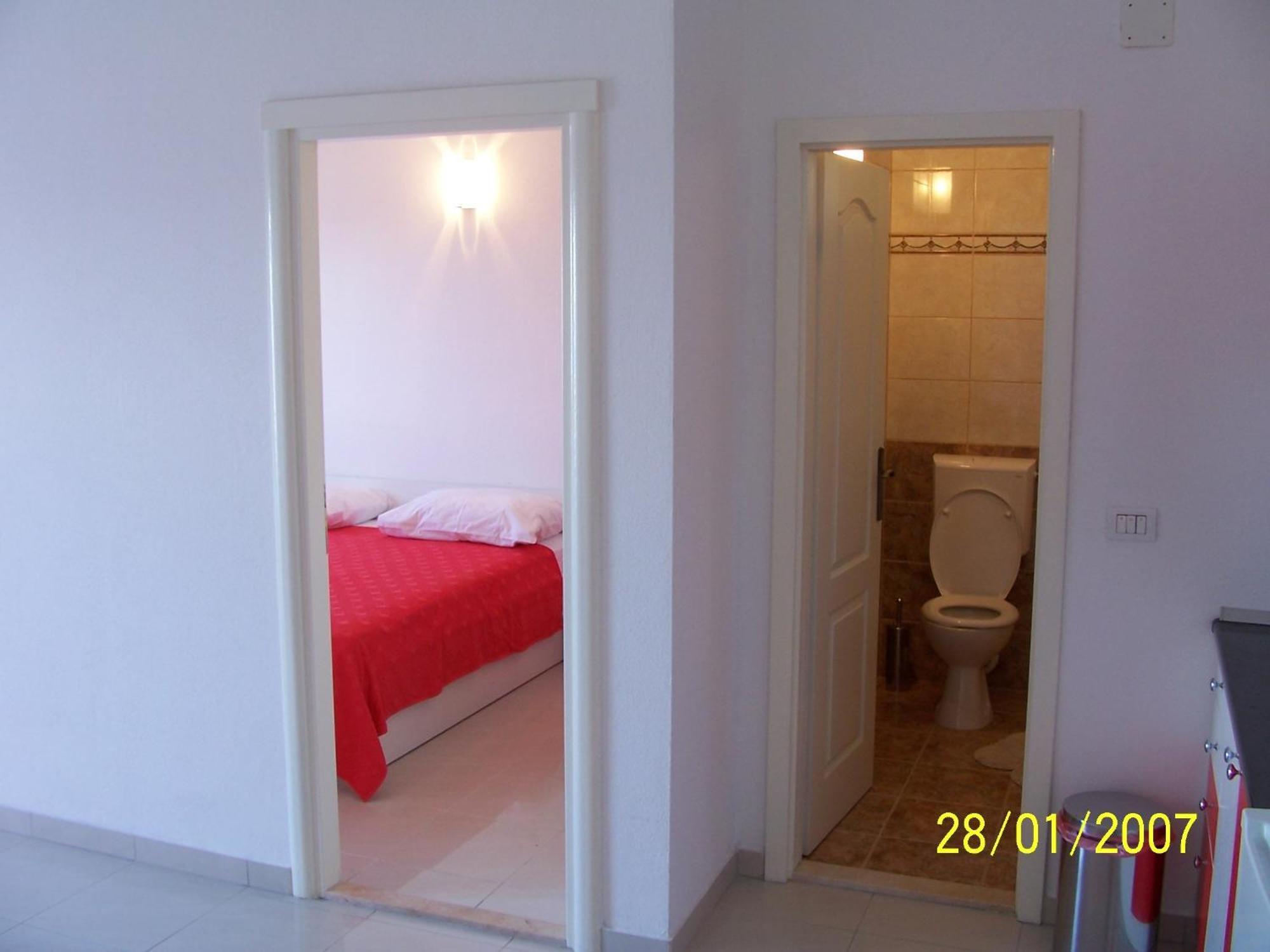 Apartments Perdijic Nemira Omis Exterior photo