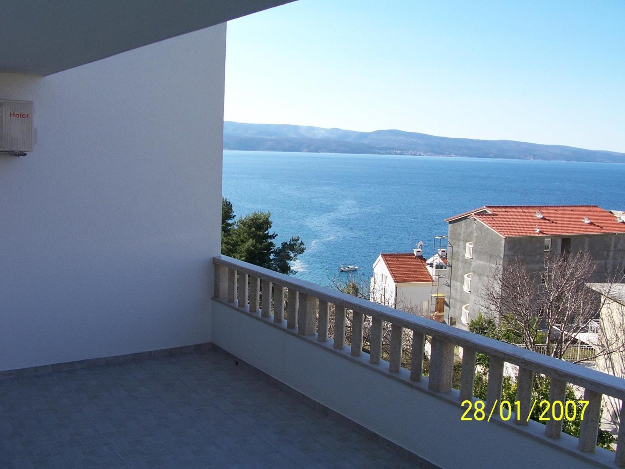 Apartments Perdijic Nemira Omis Exterior photo